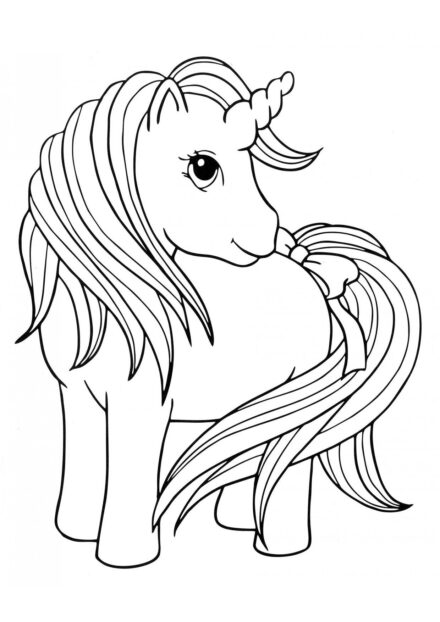 Colouring Page: Sweet Little Unicorn